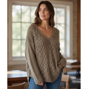 FREE PEOPLE Vneck Knit Sweater Pullover Top